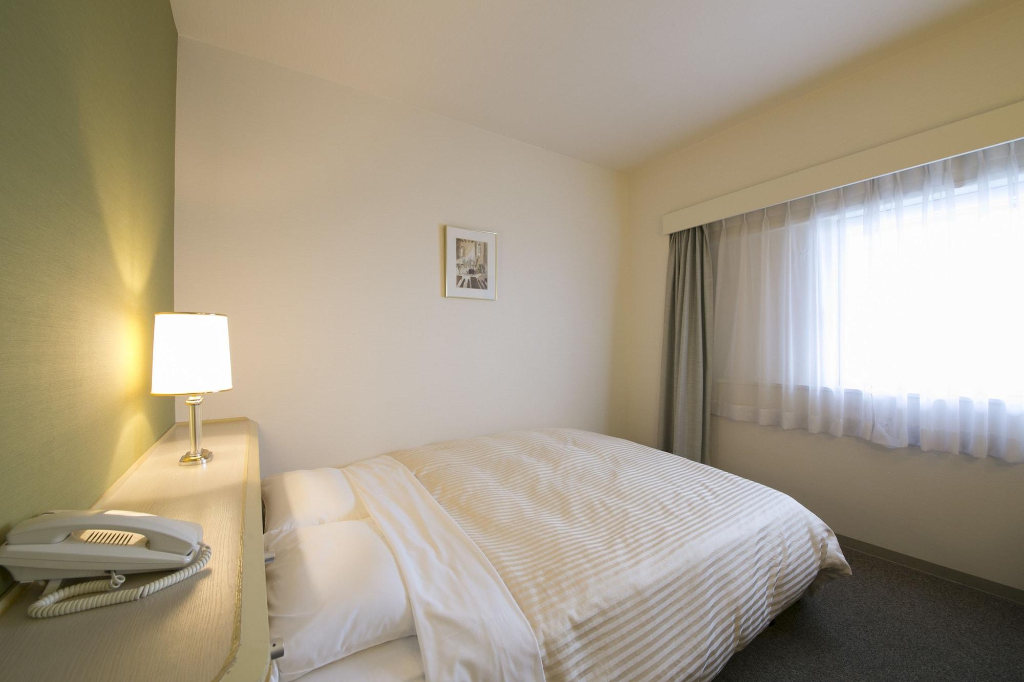 Shin Osaka Washington Hotel Plaza Exterior photo