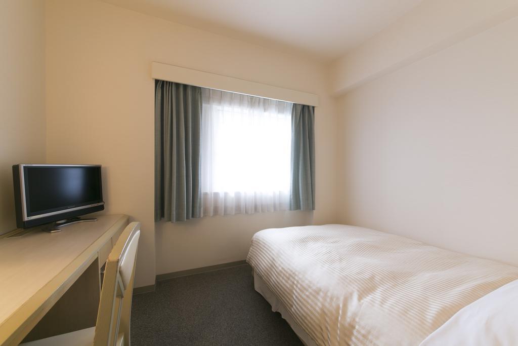 Shin Osaka Washington Hotel Plaza Exterior photo